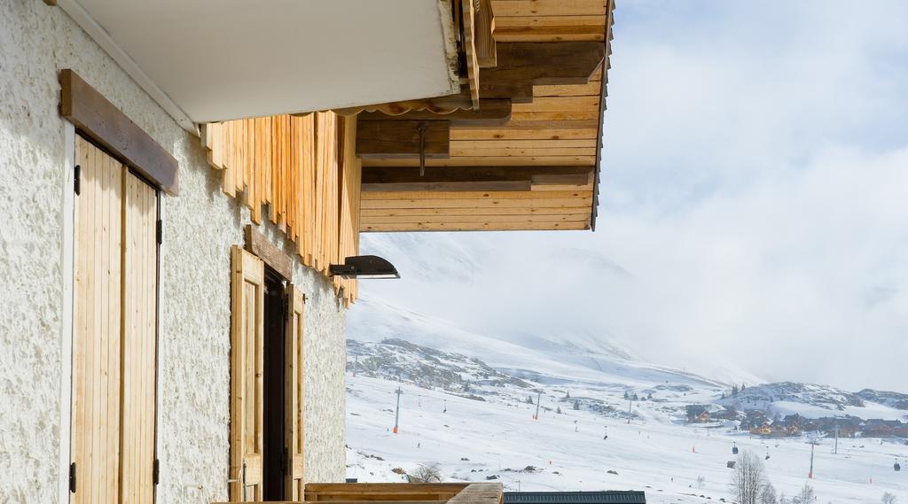 Madame Vacances Hotel Le Christina Alpe d'Huez Exterior foto